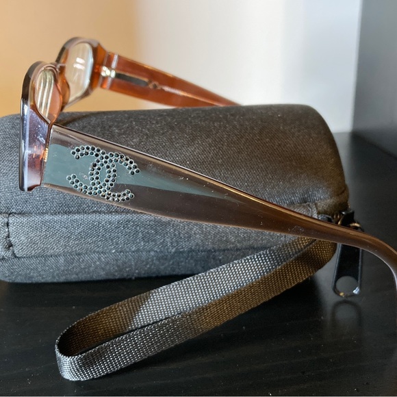 Vintage Chanel Eyeglasses - Picture 4 of 12